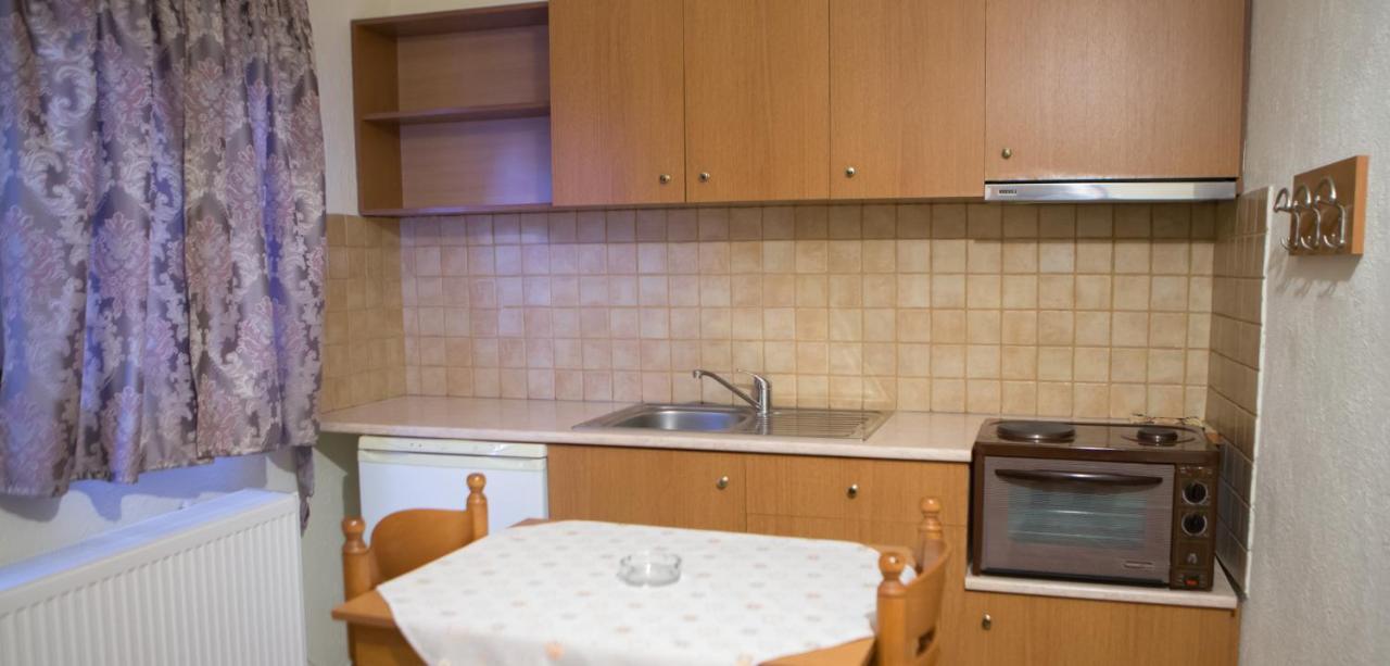 Appartamento Avgi Káto Loutrákion Esterno foto
