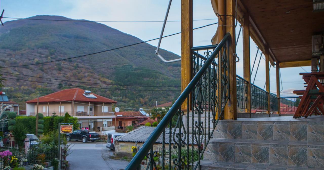 Appartamento Avgi Káto Loutrákion Esterno foto